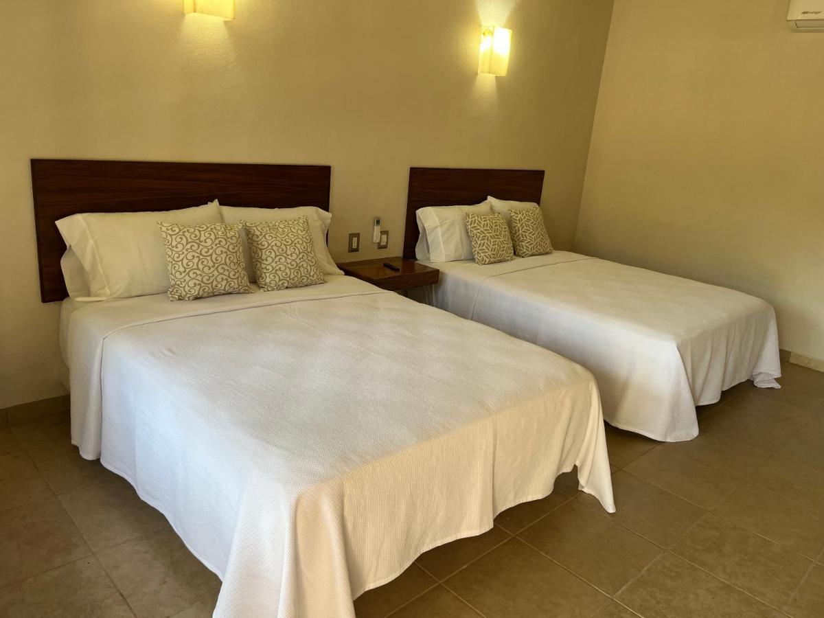 Natura Hotel & Villas Сиуатанехо Екстериор снимка
