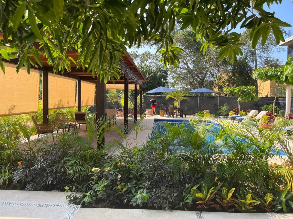 Natura Hotel & Villas Сиуатанехо Екстериор снимка